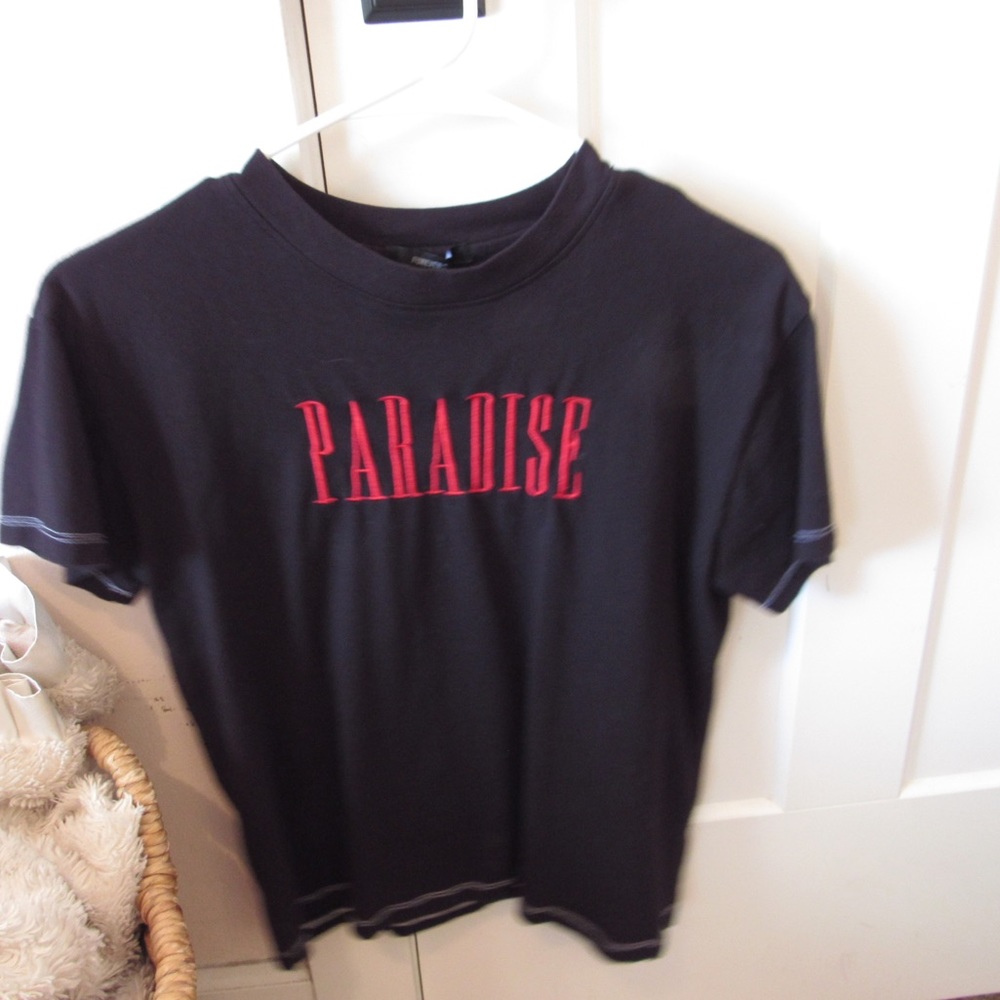 Black paradise tee